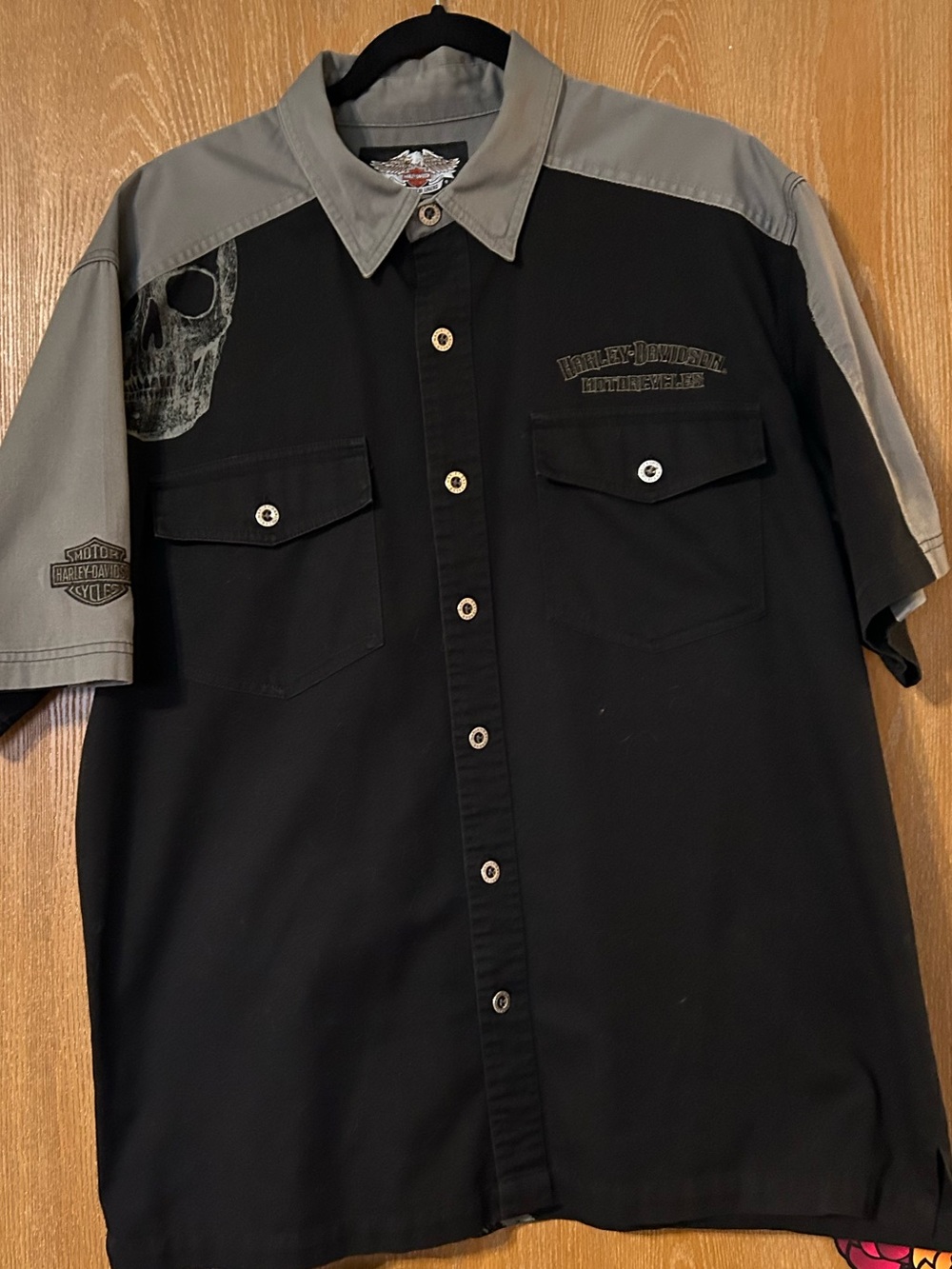 Harley-Davidson Black and Gray Short Sleeve Button-Down Shirt